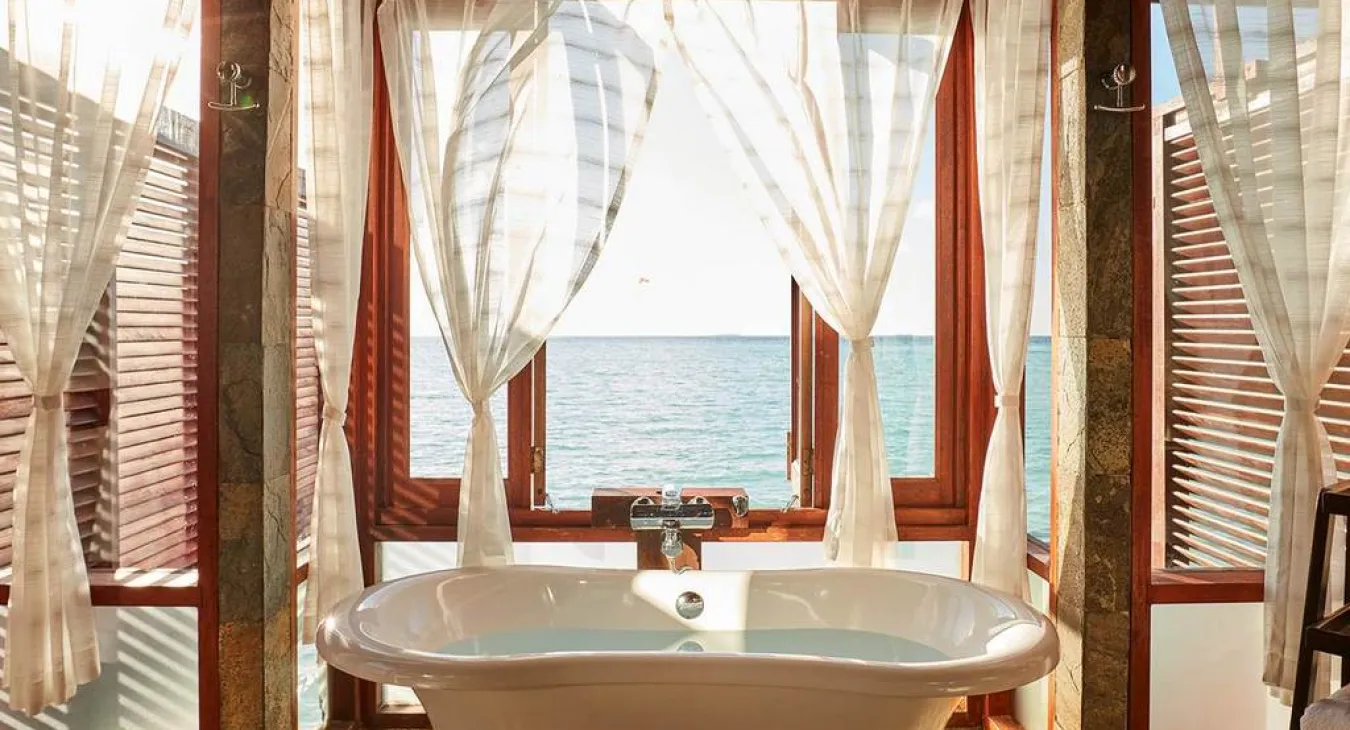 Deluxe Water Villa. Sun Siyam Olhuveli Maldives. Фото 2
